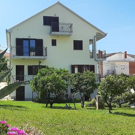 Apartments Figos Trogir Eksteriør bilde
