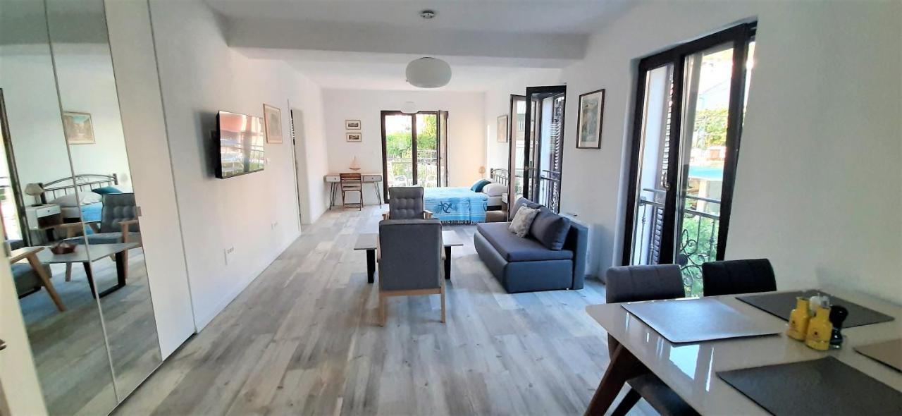 Apartments Figos Trogir Eksteriør bilde