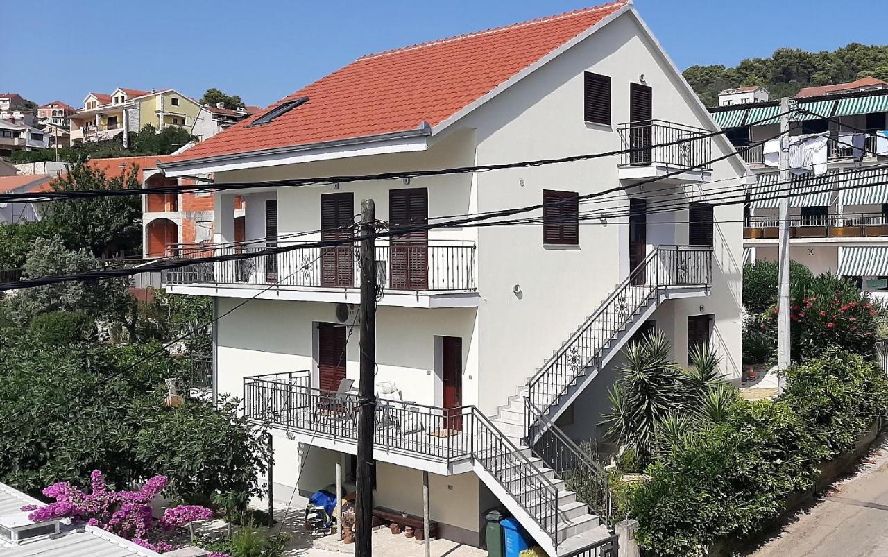 Apartments Figos Trogir Eksteriør bilde