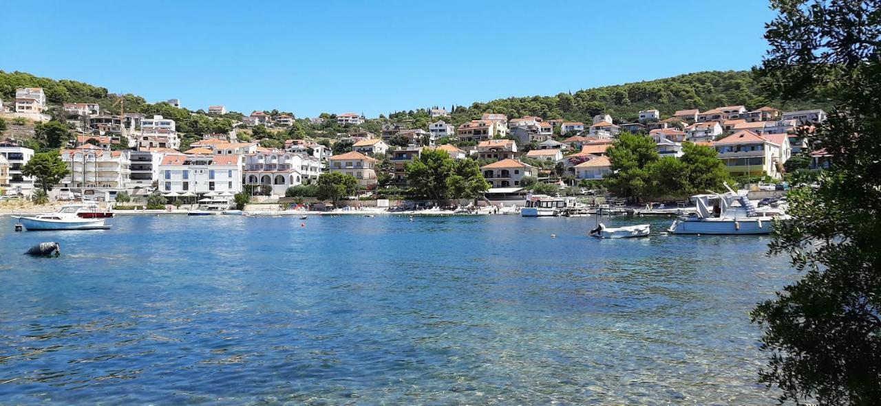 Apartments Figos Trogir Eksteriør bilde