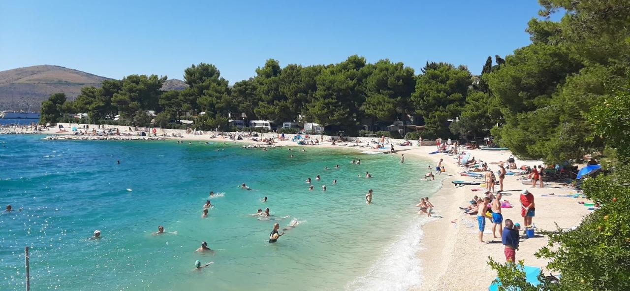 Apartments Figos Trogir Eksteriør bilde