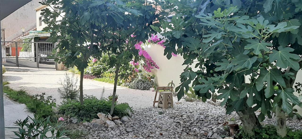 Apartments Figos Trogir Eksteriør bilde